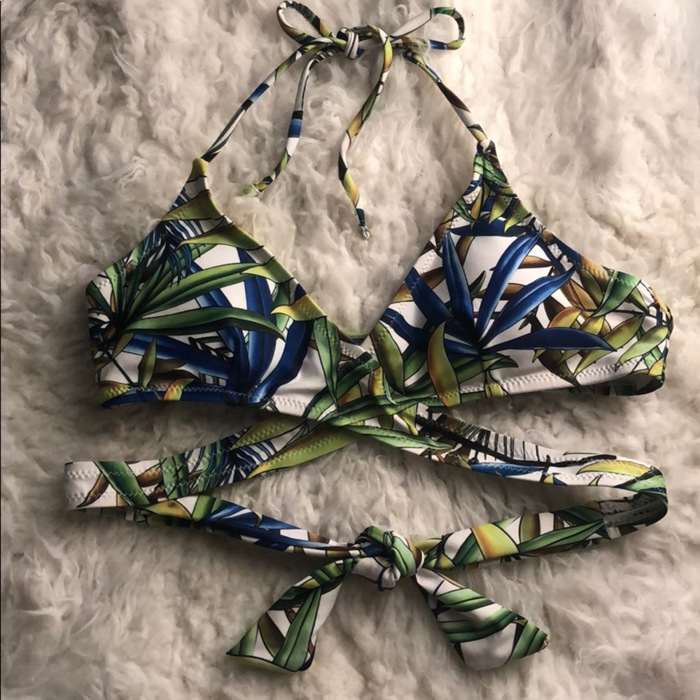 Tropical bikini top